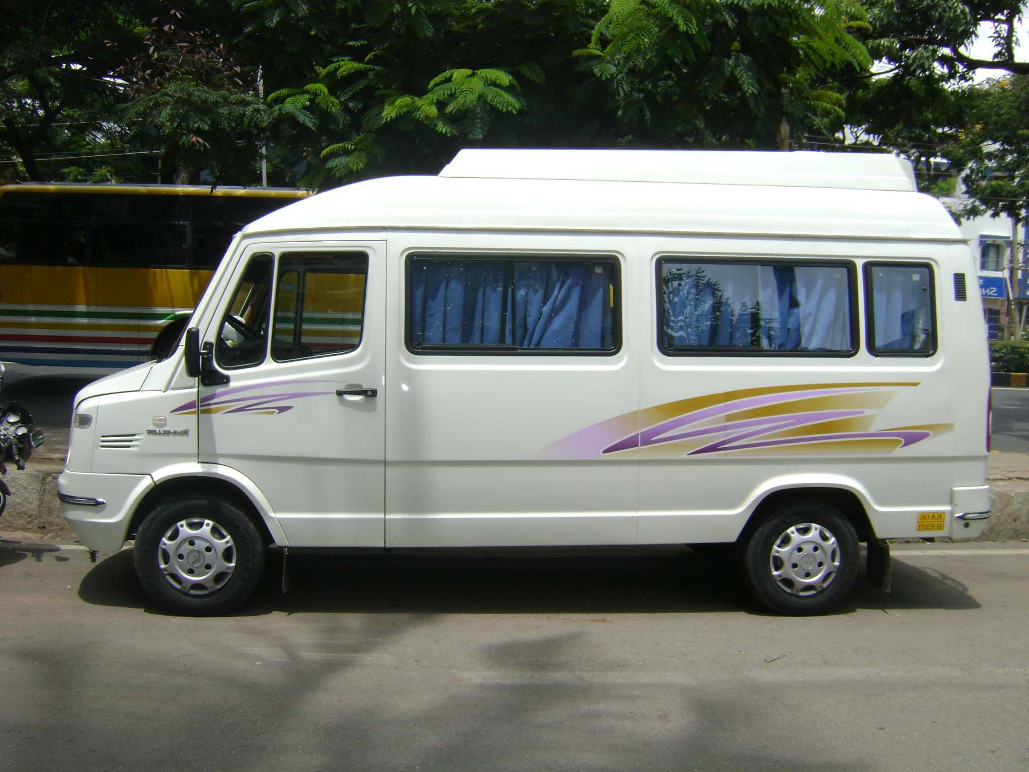 12 Seater Tempo Traveller